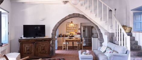 TV, DVD player, music library, stereo