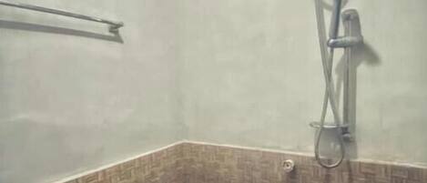 Toallas, jabón, papel de baño