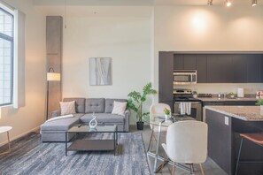 Classic Apartment, 1 Bedroom, Kitchen, Pool View | Living area | 55-inch Smart TV with digital channels - ROVE LIVING/KL - Roosevelt Point (Phoenix)