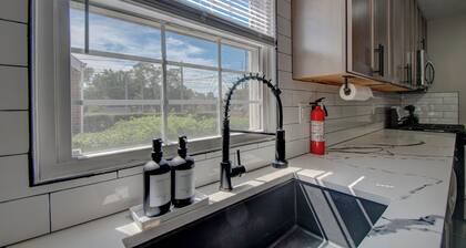 Stylish Home Near BP/Hospitals