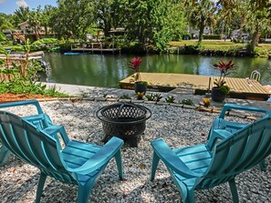 Property grounds - Swim Mat • Kayaks • Firepit • Pet-Friendly Fun! -Weeki Wachee River (Weeki Wachee)