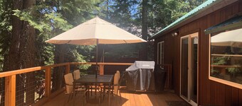 Cozy 3 Bedroom home in Tahoe Donner.