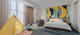 Kaisa Keyu Hotel (Shenzhen East Railway Station Buji Subway Station)