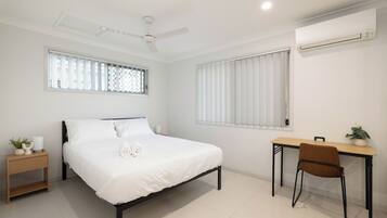 1 bedroom, desk, iron/ironing board, free WiFi