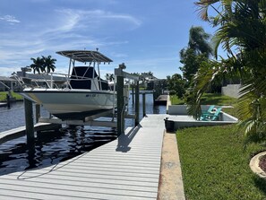 Marina - Charming 3-bedroom building in wonderful Cape Coral with AC, WiFi (Cape Coral)