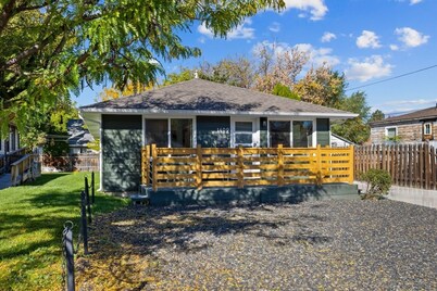 Walk to BSU & Downtown-Modern