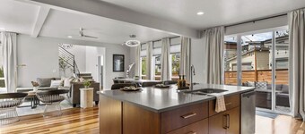 Aviation Themed- Hot Tub- Gas Firepit