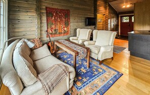 Fireplace, DVD player