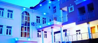 Keem Hotel and Suites