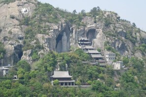 Unclassified image, 2 of 17, button - Wenling Yunqi Garden Apartment (Wenling)