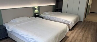 Wenling Yunqi Garden Apartment
