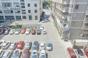 Unclassified image, 2 of 17, button - Wenling Yunqi Garden Apartment (Wenling)