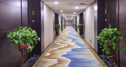 Zhengzhou Grete Hotel (Zhongzhou Avenue CBD Convention and Exhibition Center)