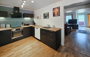 Fridge, microwave, dishwasher, coffee/tea maker