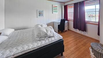 3 habitaciones, cuna de viaje, wifi gratis y ropa de cama