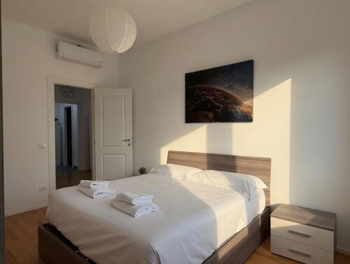 Modern Apartment near Tiburtina Station by RHR