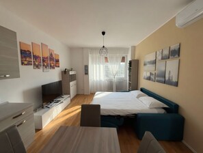 1 chambre, fer et planche à repasser, Wi-Fi, literie fournie