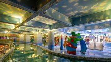 Piscina al coperto