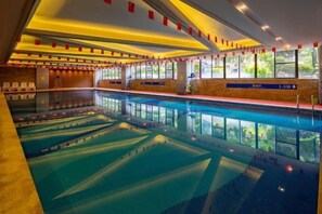 Indoor pool - Zhangjiajie World Water Four Seasons International Hotel (Zhangjiajie)