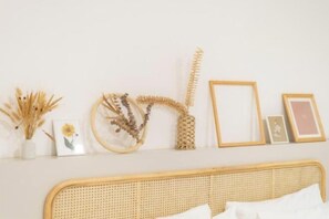 Cots/infant beds