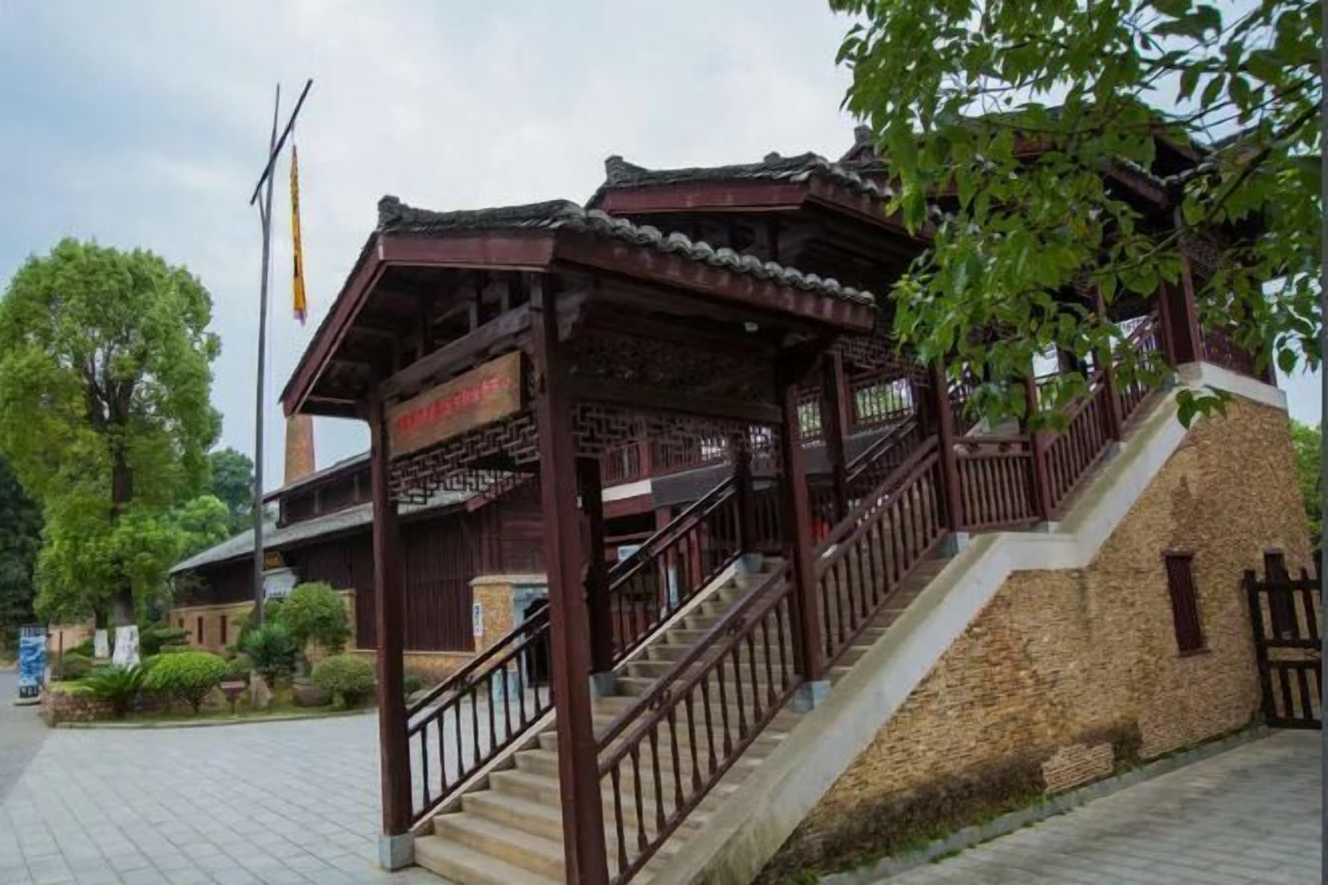 المنشأة من الخارج