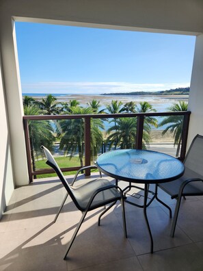 Appartamento, 1 camera da letto (Seafront) | Ferro/asse da stiro, lenzuola