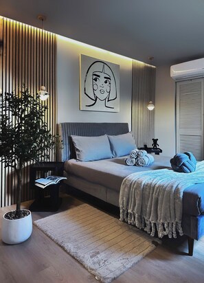 3 slaapkamers, een strijkplank/strijkijzer, beddengoed