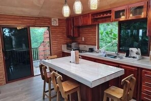 Fridge, microwave, stovetop, coffee/tea maker - Lovely 9 Br Cottage in Negril (West End)
