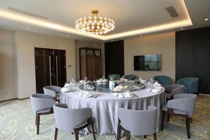 Dining - Eastern Garden Hotel (Beijing)