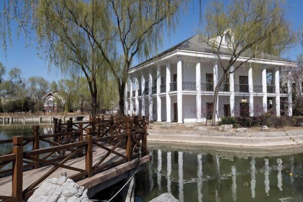 Exterior - Eastern Garden Hotel (Beijing)