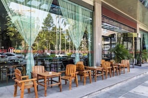 Ảnh chưa phân loại, 5 trong số 63 ảnh, nút