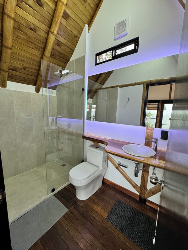 Superior Cabin, Mountain View | Bathroom - EDeen sabaneta (Sabaneta)