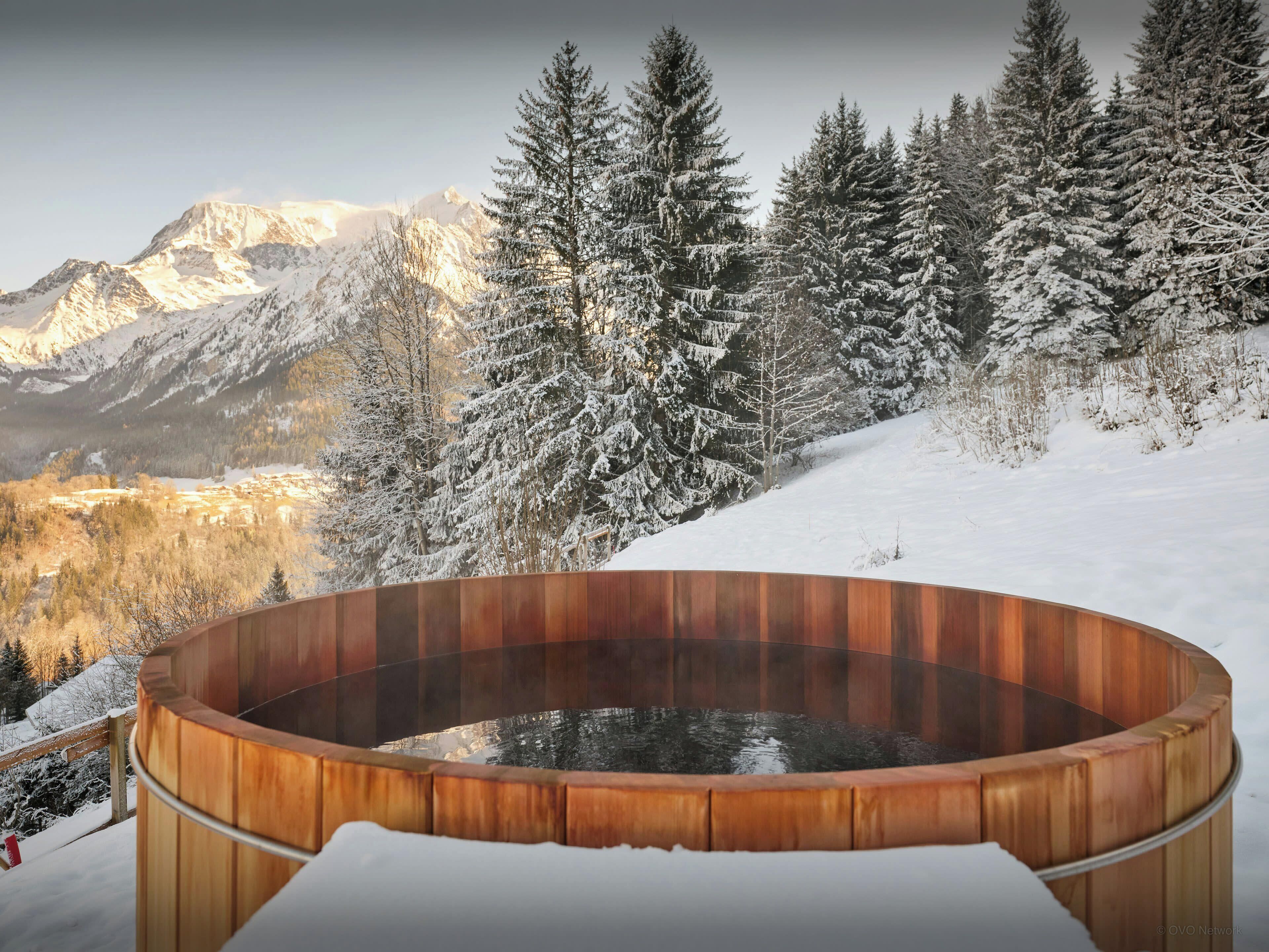 Bain à remous extérieur