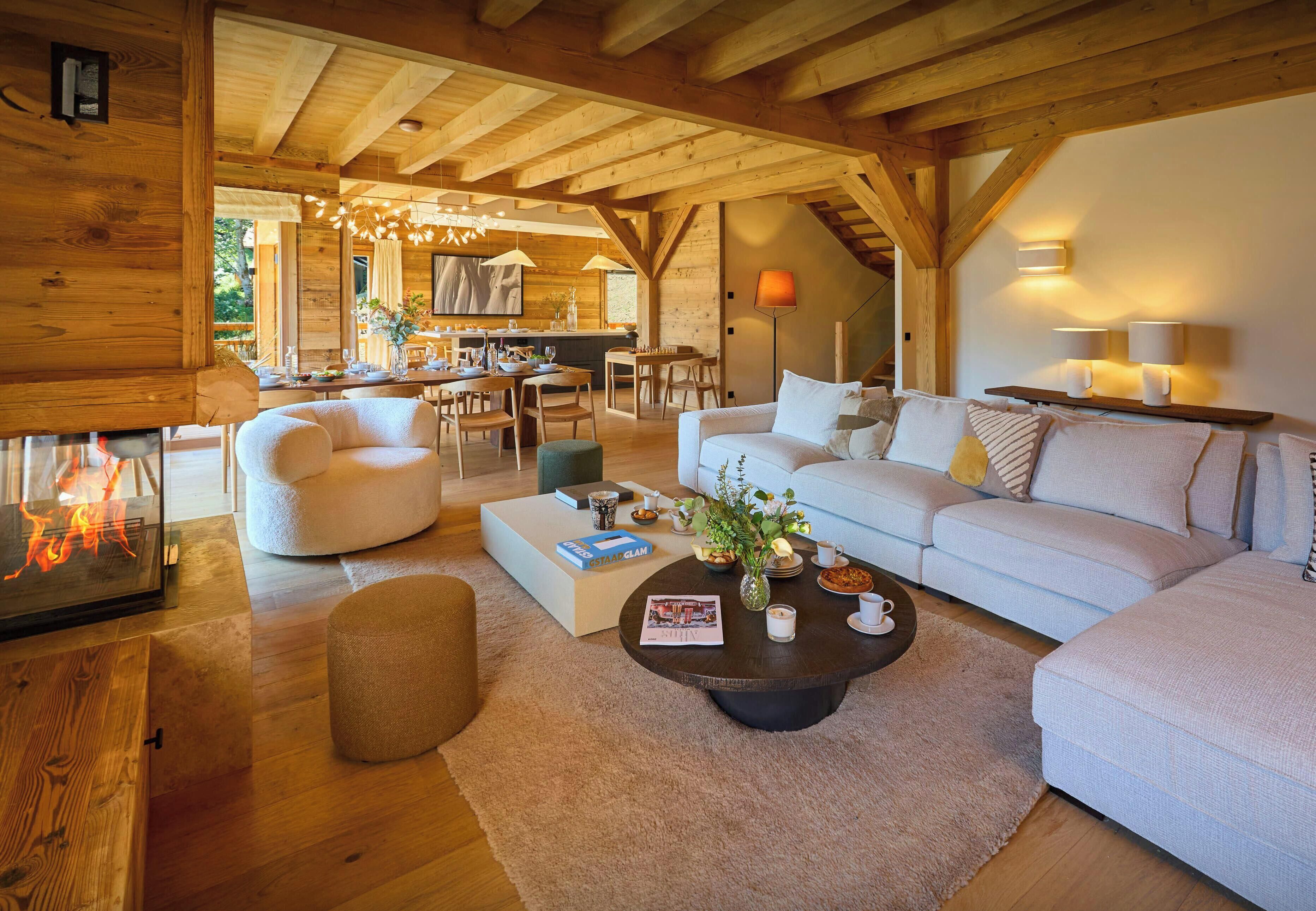 Fernseher, Kamin, Videospiele, Stereoanlage