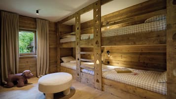 6 chambres, bureau, fer et planche à repasser, Wi-Fi
