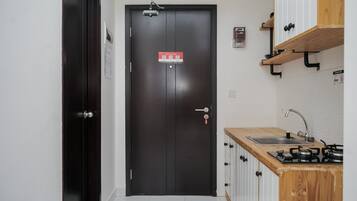 Deluxe Studio | Dapur peribadi | Peti sejuk