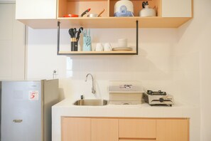 デラックス アパートメント | 専用キッチン | 小型冷蔵庫、コンロ、炊飯器