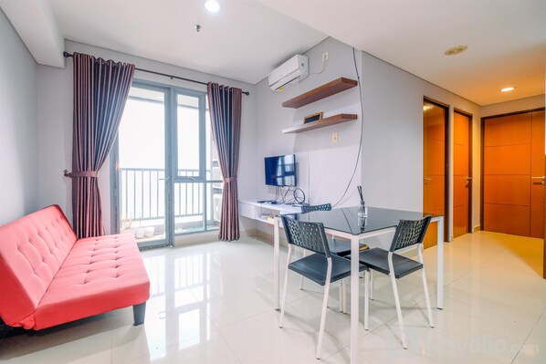 Deluxe Apartment | Living area