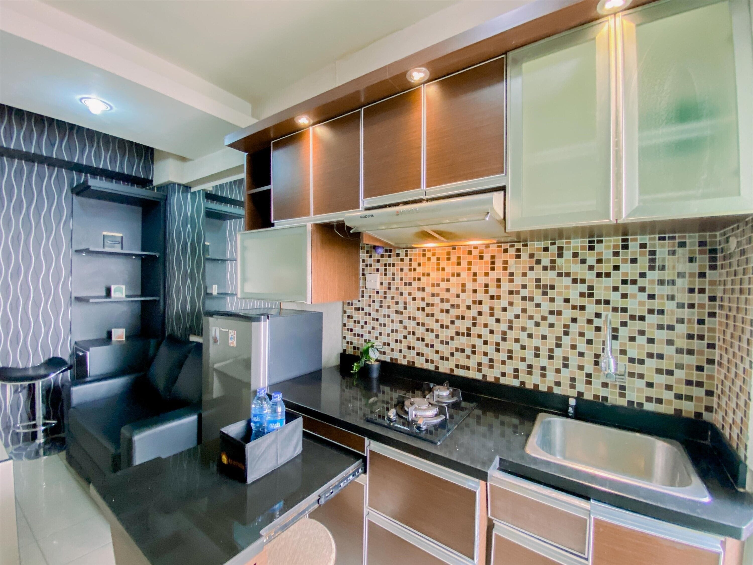 Apartment | Private kitchen | Fridge, stovetop, rice cooker, dining tables