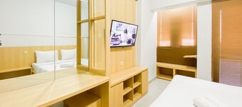 Best Deal And Homey 1Br Without Living Room At The Alton Apartment