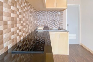 Apartment | Eigene Küche | Kühlschrank, Herdplatte, Reiskocher