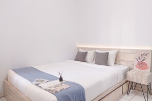 Studio - Good Studio Apartment (No Kitchen) At Aeropolis Residence (Tangerang)