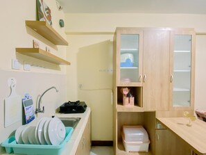 公寓 | 私人廚房 | 電冰箱、爐台、電鍋