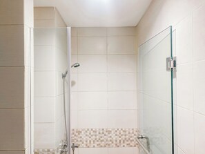 Bathroom - Comfort And Well Furnished 2Br Tamansari Iswara Apartment (Bekasi)