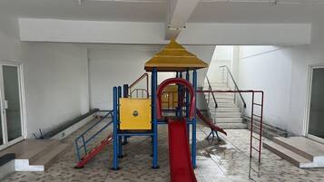 Children’s play area – indoor