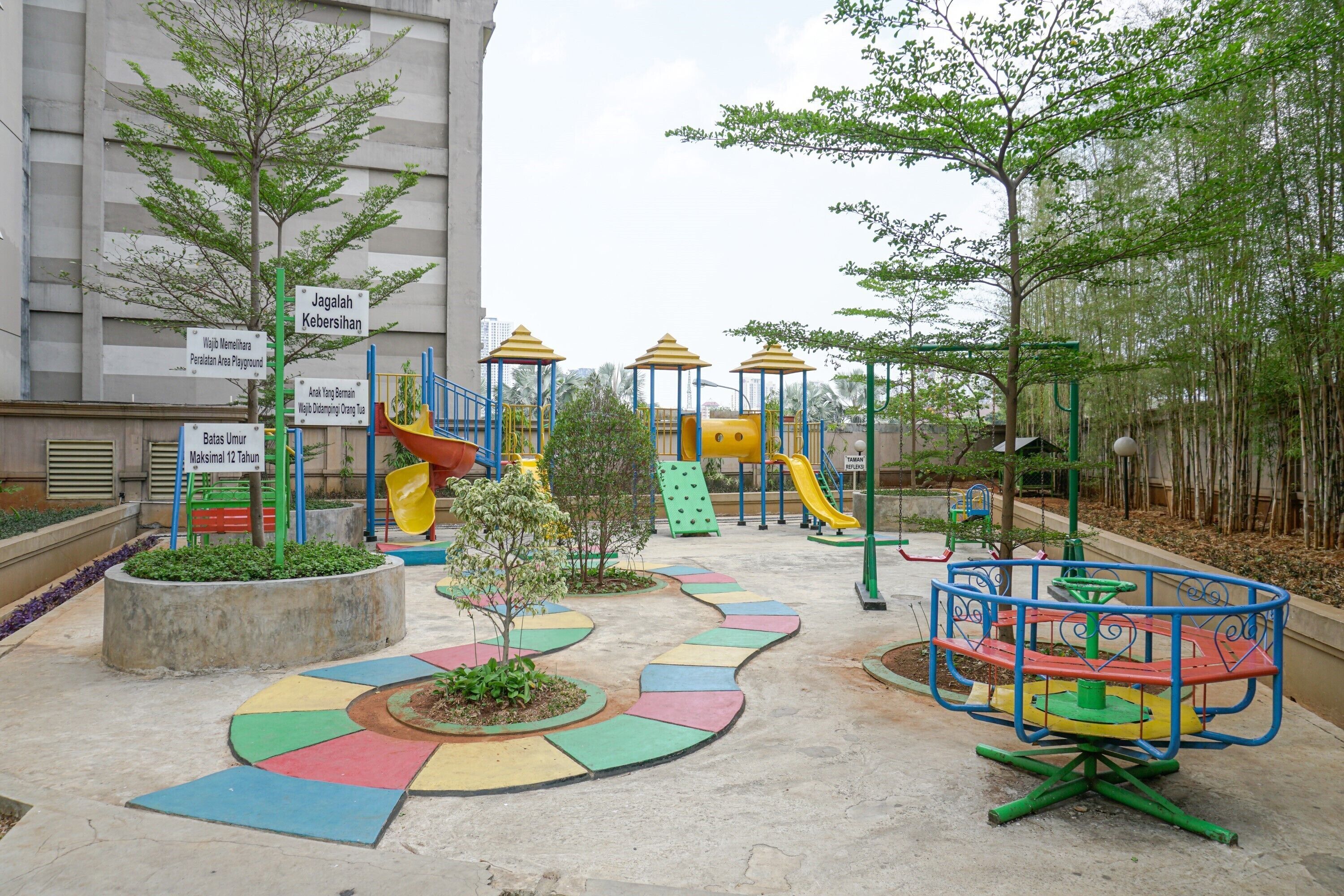 Children's play area - outdoor