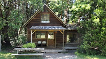 Cabin phong cách cổ điển | 1 phòng ngủ, trang trí khác biệt