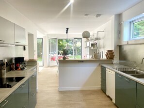 Fridge, microwave, oven, dishwasher - Villa Topaze : La Baule (La Baule-Escoublac)