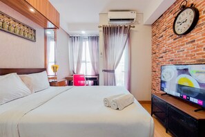 Deluxe Studio