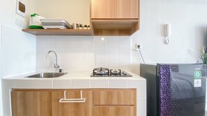 Studio Deluxe | Bếp riêng | Tủ lạnh nhỏ, nồi cơm 